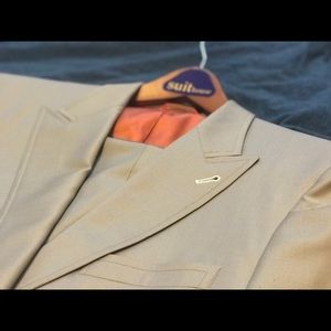 MENS CUSTOM TAN SUIT 40REG 32x32 PANT 100% WOOL